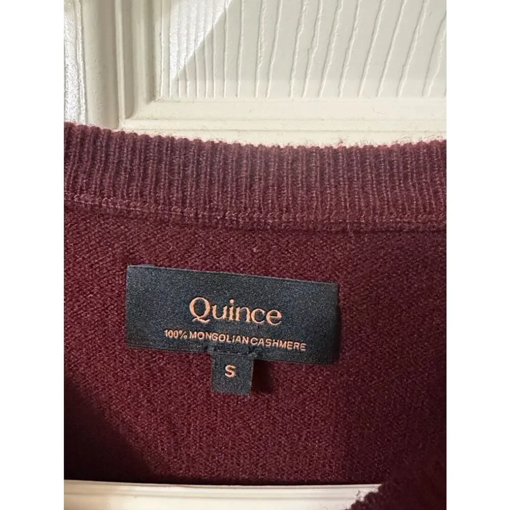 Quince Burgundy Men’s Crew Neck 100% Magnolia Cashmere Sweater(Size Small)